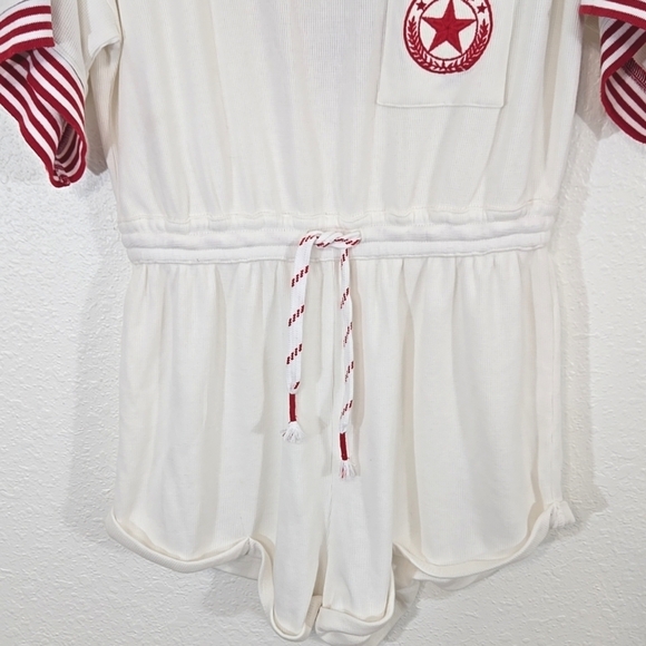 *NWT* Anthropologie Ivory/Red Deep V-Back Waffle Knit Romper Nautical Trendy, S - Picture 3 of 6